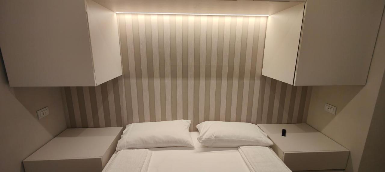 Marcora 6 G Luxury Living Apartment Milan Bagian luar foto